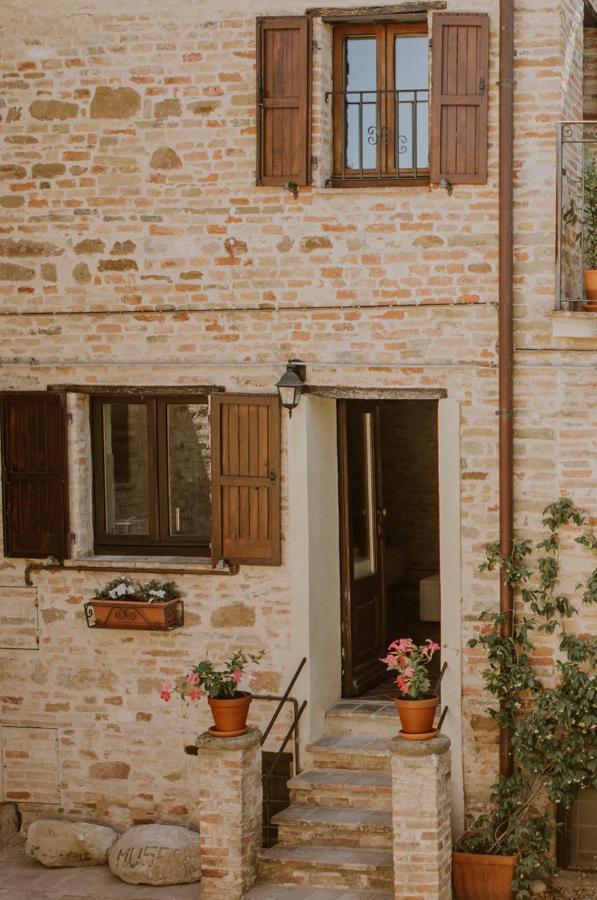 Borgo * Loretello